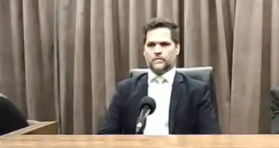 Denuncian a un juez de Lomas por violencia laboral y de género: exigen protección urgente