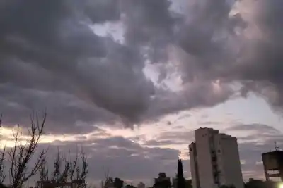 El clima en Corrientes para este viernes: neblina, frío y una máxima que sorprende