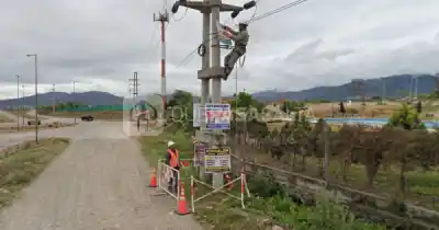 Impactante accidente laboral en Salta: un obrero sufrió una fuerte descarga eléctrica