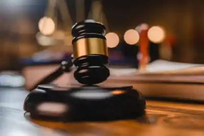 Un revólver, una amenaza y un juicio: la condena que cambió la vida de su ex pareja en Esquel