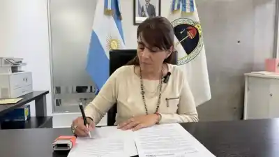 El escándalo que nadie frenó: docentes de Humahuaca exigen la salida de la ministra de Educación