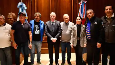 Reconocimiento a los veteranos de Malvinas que llevaron ayuda a escuelas de Santiago del Estero