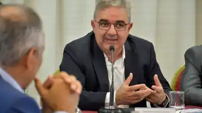 El misterio electoral de Jalil: ¿reelección o salto al Senado?