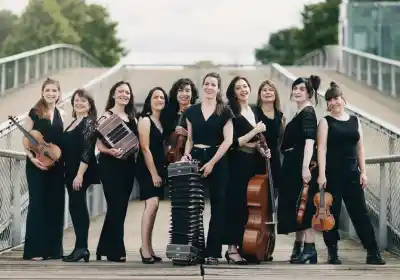 Fleurs Noires: la orquesta que desafía al tango tradicional llega a Rosario con 'Tangos aumentados'
