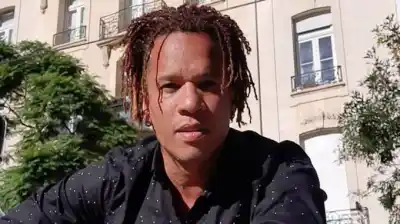 Emanuel Ntaka, de Mambrú, rompe el silencio: la frase racista que escuchó toda su vida y el brutal ritual que tuvo que cumplir