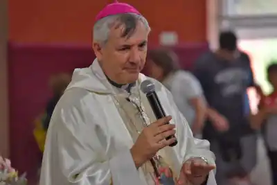 El llamado del obispo para que nadie se quede sin ver al Papa: cómo aportar a la colecta nacional