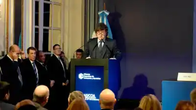 Milei viaja a Rosario en busca de respaldo empresarial: qué se espera de su discurso en la Bolsa