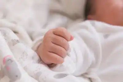 Exhumaron los restos de una bebé en San Juan: la madre denuncia que le entregaron el cuerpo equivocado