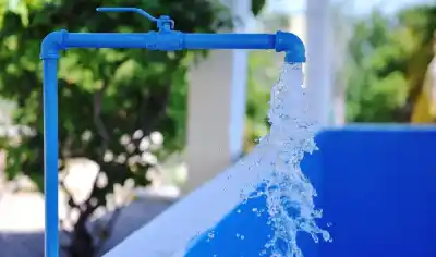 El agua llegó para quedarse: 150 familias de Colonia Delicia ya tienen suministro garantizado