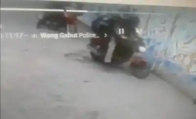 La fuga en moto que delata a los cómplices del ladrón abatido en una joyería de Trelew