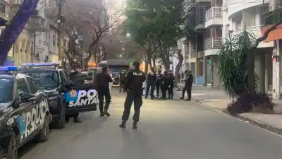 Pronóstico reservado para la joven apuñalada en el barrio Abasto: qué dijeron los médicos