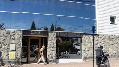 Asamblea en la CEB: el oficialismo impuso la suspensión de las elecciones de consejeros y reformó el reglamento electoral