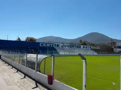 Juventud Antoniana estrena luces y busca reencontrarse con el triunfo ante Villa Mitre