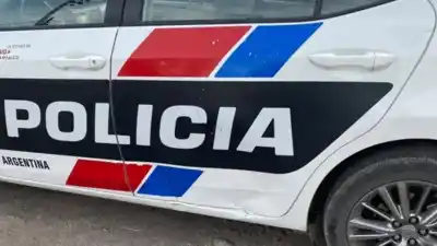 Impactante choque en Santa Lucía: un camión embistió a un auto en Circunvalación