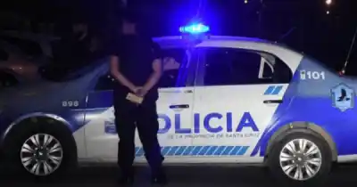 Robó 50 metros de alambrado, huyó en una camioneta blanca y luego amenazó a la familia que lo descubrió