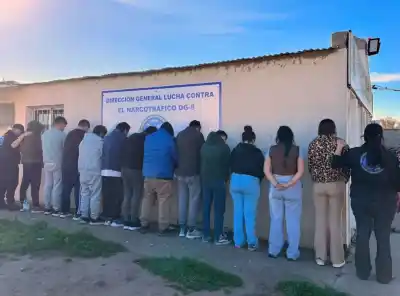 El operativo que empezó en la Ruta 1 y terminó con 13 detenidos trasladados a la cárcel