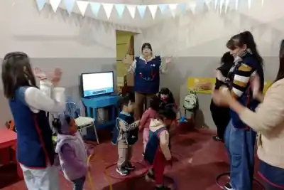 Frías celebró el Mes de las Infancias con una jornada que unió juegos y diálogo familiar