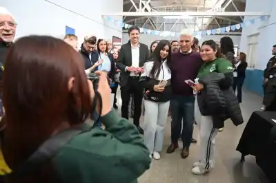 El gobernador Poggi sorprendió en Quines: ¿qué pasó en la Expo Educativa?