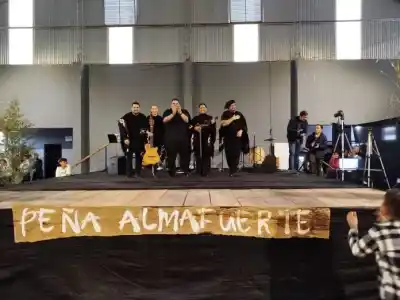 ¿Qué pasará en Almafuerte este domingo? La Peña Folclórica que nadie quiere perderse