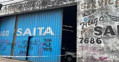 Un mecánico de Rosario murió aplastado por un colectivo en un taller