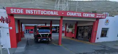 Robaron los cables y dejaron sin línea de emergencia a los Bomberos de Comodoro