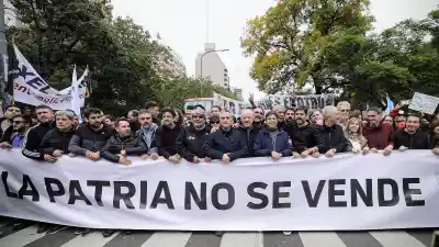 El peronismo se reorganiza en las sombras: ¿qué se cocina tras la cena secreta?