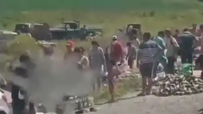 Choque en la ruta terminó con un botín inesperado que los vecinos no dejaron pasar