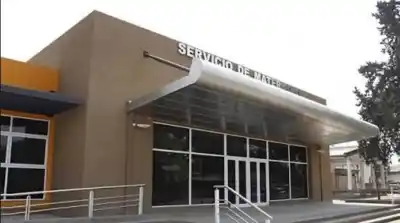 Escándalo en un hospital de Tucumán: separaron a cuatro empleados tras entregar un varón a una pareja que esperaba una nena