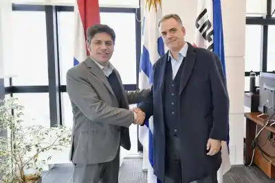 Kicillof en Montevideo: su advertencia sobre la relación con Brasil y el encuentro con Orsi