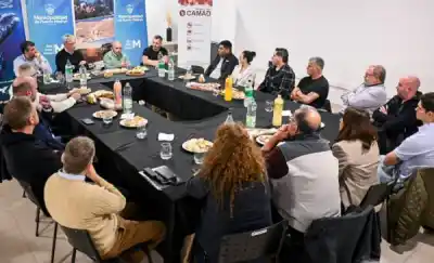El intendente Sastre reveló la clave del éxito turístico de Puerto Madryn: ¿cuál es?
