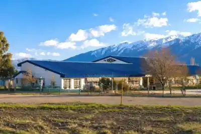 La escuela N°24 de Tricao Malal festeja su 125° aniversario con una millonaria inversión en infraestructura