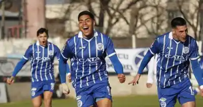 El golazo de Schamine que salvó a Godoy Cruz en San Isidro