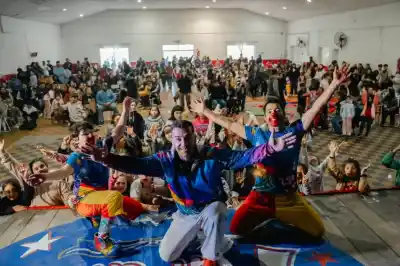 La Cesira: una tarde mágica para más de 200 niños en el Club Sportivo