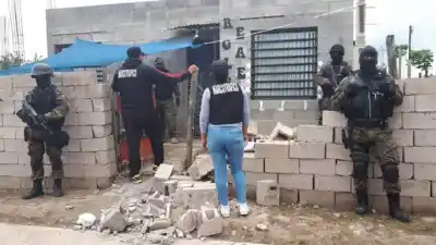 La escalofriante maniobra que usaba una banda narco en San Pedrito: una menor de 15 años como vendedora