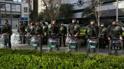 Rosario blindada: el operativo que rodea a Milei en la Bolsa y los cortes que nadie esperaba