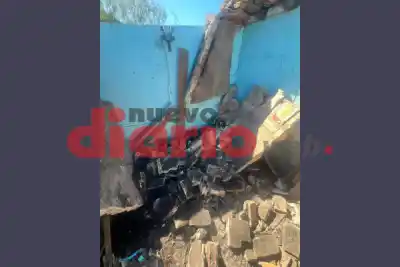 El techo de una casa colapsó en plena madrugada y el dueño no estaba