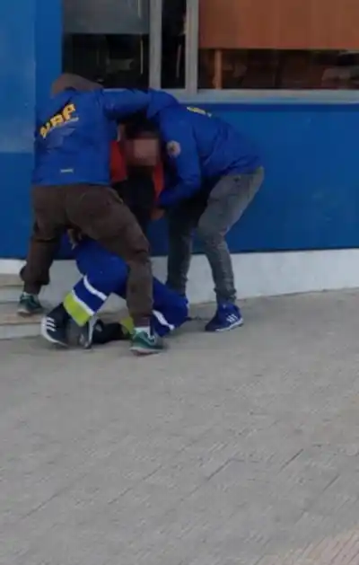 Tras dos años de búsqueda, lo atraparon paseando por el barrio Roca: tenía una condena pendiente de 7 años