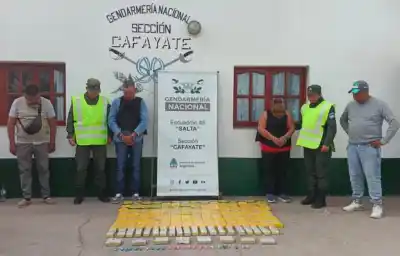 El doble fondo que delató a una pareja: llevaban más de 93 kilos de cocaína en una camioneta