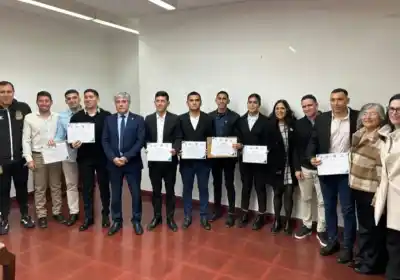 No pudieron viajar a la AFA y recibieron su título de árbitros federales en la UNNE
