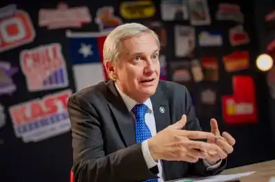 Chile levanta un muro: El drástico primer decreto de Kast que impacta en la región
