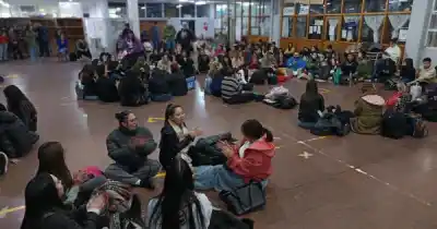 El IPES se planta: protesta por la falta de un edificio propio y el constante cambio de aulas