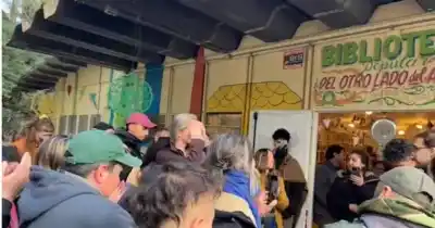 Misterio en Parque Saavedra: ¿intentan desalojar la biblioteca infantil?