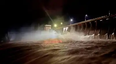 Alerta en el Río Dulce: el impresionante volumen de agua que ingresa al embalse Río Hondo pone en vilo a Santiago