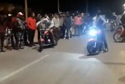Noches de tensión en La Banda: vecinos denuncian picadas y enfrentamientos cada jueves