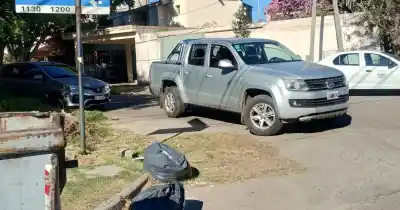 El caos de estacionamiento que desespera a los vecinos del Juzgado de Familias