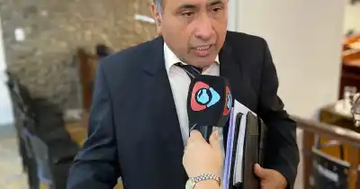 El senador Santillán se postula para liderar la UCR provincial y Heredia asegura su reelección en Capital