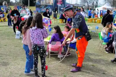 Los Reartes festeja el Día del Niño con una tarde de magia y juegos