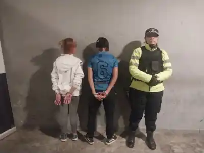 Una pelea por el lugar de trabajo destapó un robo: la ladrona estaba entre las demoradas