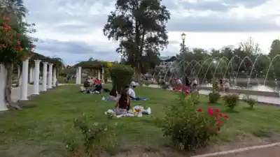 El pronóstico que nadie esperaba: Mendoza disfruta un fin de semana templado y después llega el golpe
