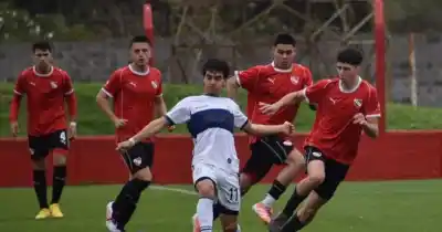 Juveniles de Gimnasia: un desafío de alto vuelo ante Newell's con localías divididas